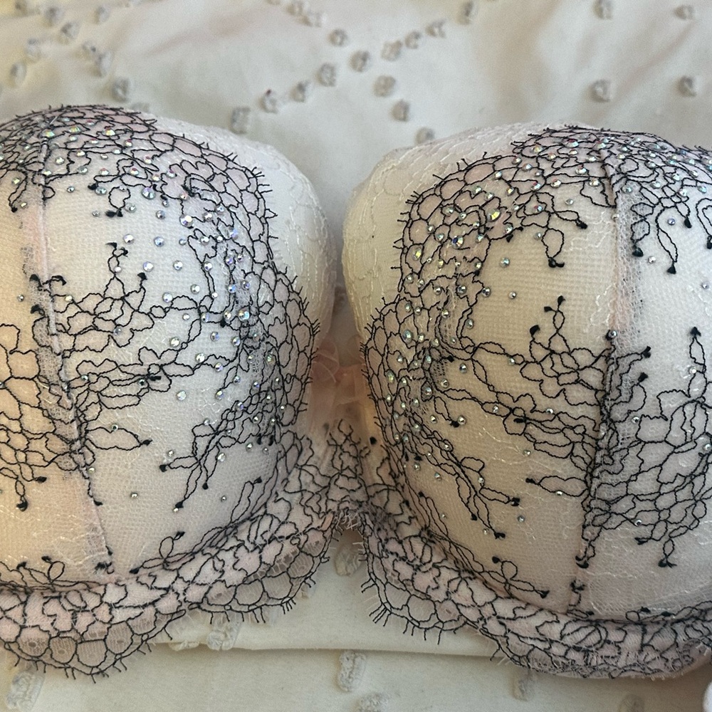 Victoria's Secret Cream and Black Lace Bra